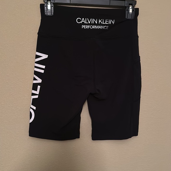 Calvin Klein Performance - Picture 2 of 2